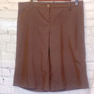 Weatherproof Garment Company Women's Brown Shorts Size 12 Excellent Condition